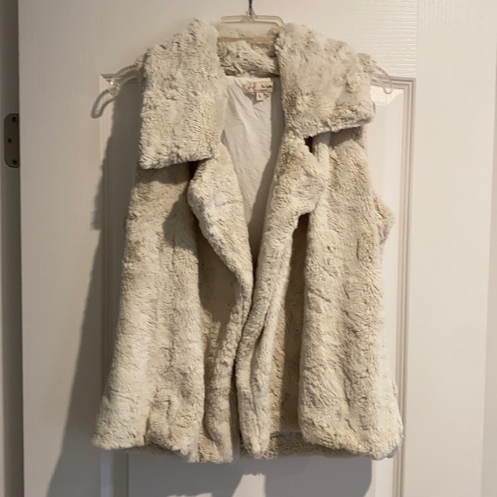 Faux fur fuzzy vest with belt loops